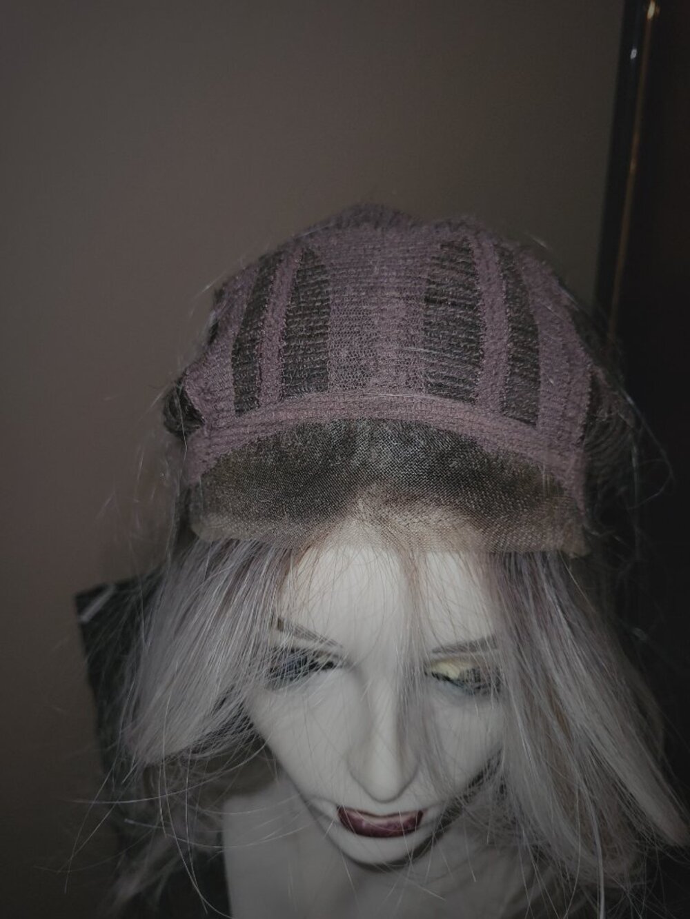 Ash blonde 20 inch long - Picture 7 of 7